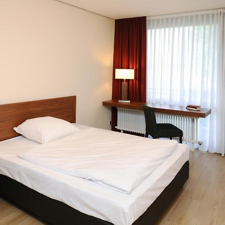 Bildungshaus St. Bernhard - Wohnen Und Tagen Hotell Rastatt Eksteriør bilde