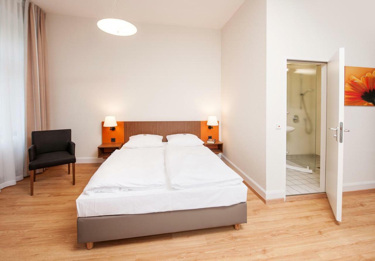 Bildungshaus St. Bernhard - Wohnen Und Tagen Hotell Rastatt Eksteriør bilde